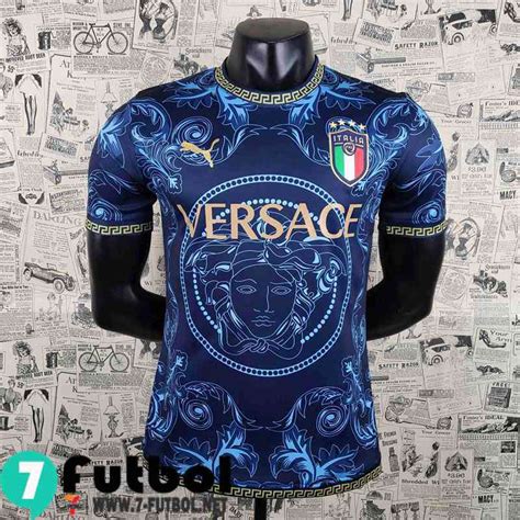 nueva camiseta de italia 2022 versace|Camiseta Fútbol Italia Edición Versace Blue 2022.